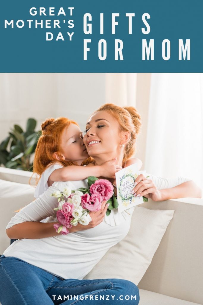 flowers and a card are an inexpensive gift for mom