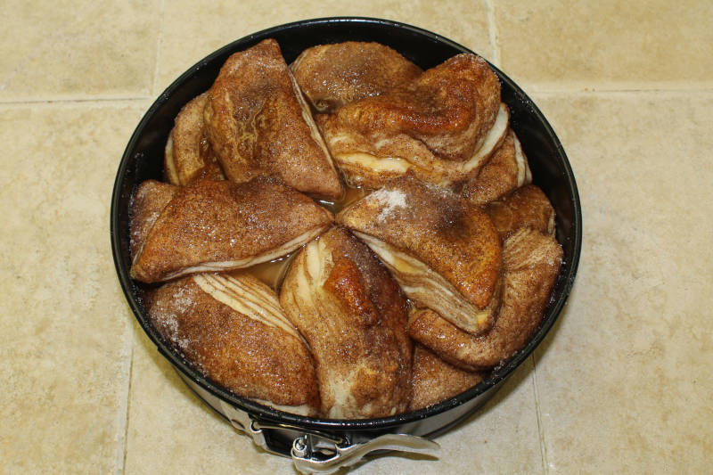 cooked monkey bread ready to eat